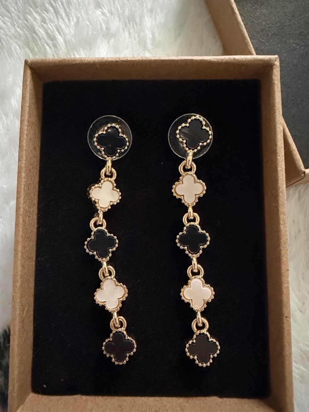 Francesca's Collections Gold-Tone Black and White Clover Link Drop Earrings